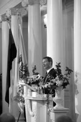 Tartu on &uuml;likool. &Uuml;likool on Tartu