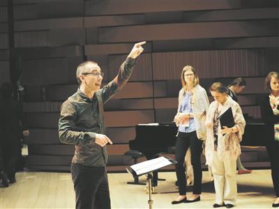 Jaan-Eik Tulve Tōkyō rahvusvahelises keskuses Forum, mai 2014.