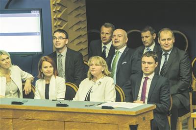 Valitsuskoalitsioon sulandumas.