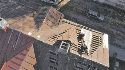 T&otilde;uske &uuml;les, heitke pikali!