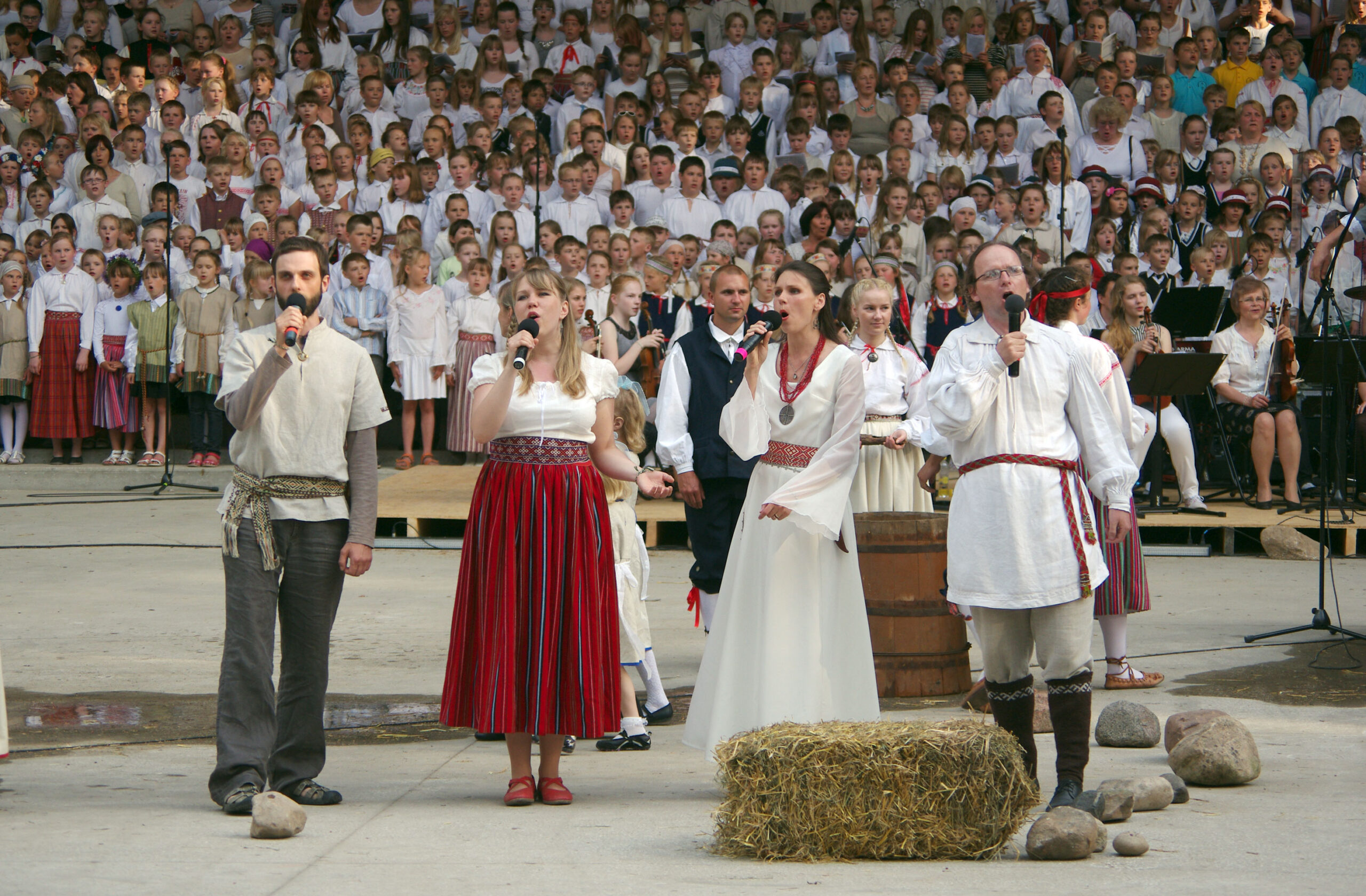 Eesti keelest alasite ja haamrite vahel