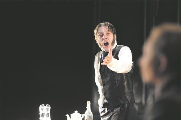 Barnaby ja Morse&rsquo;iga v&auml;lit&ouml;&ouml;del