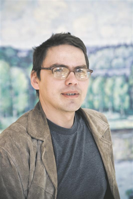 Urmas Lennuk: „Eelistan, et dramatiseering püüdleb iseseisva näidendi poole.“