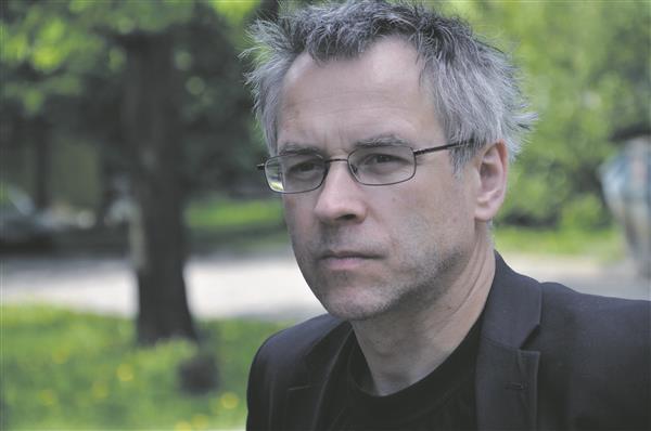 Hundilastest r&auml;&auml;kiv romaan murdis Leedus vaikimise tammi