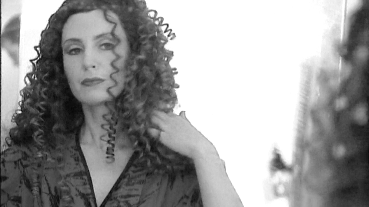 Lavale s&uuml;ndinud, h&auml;&auml;letuna surnud