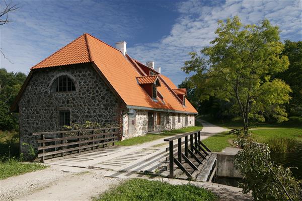 2015. aastal pärjatud pärand