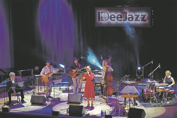 &Uuml;llatustega s&uuml;gisene s&uuml;nnip&auml;evapidu