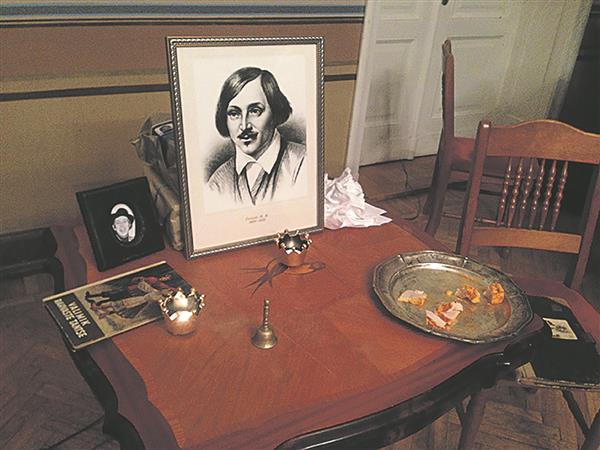 Prohvet Gogoli kollane allveelaev