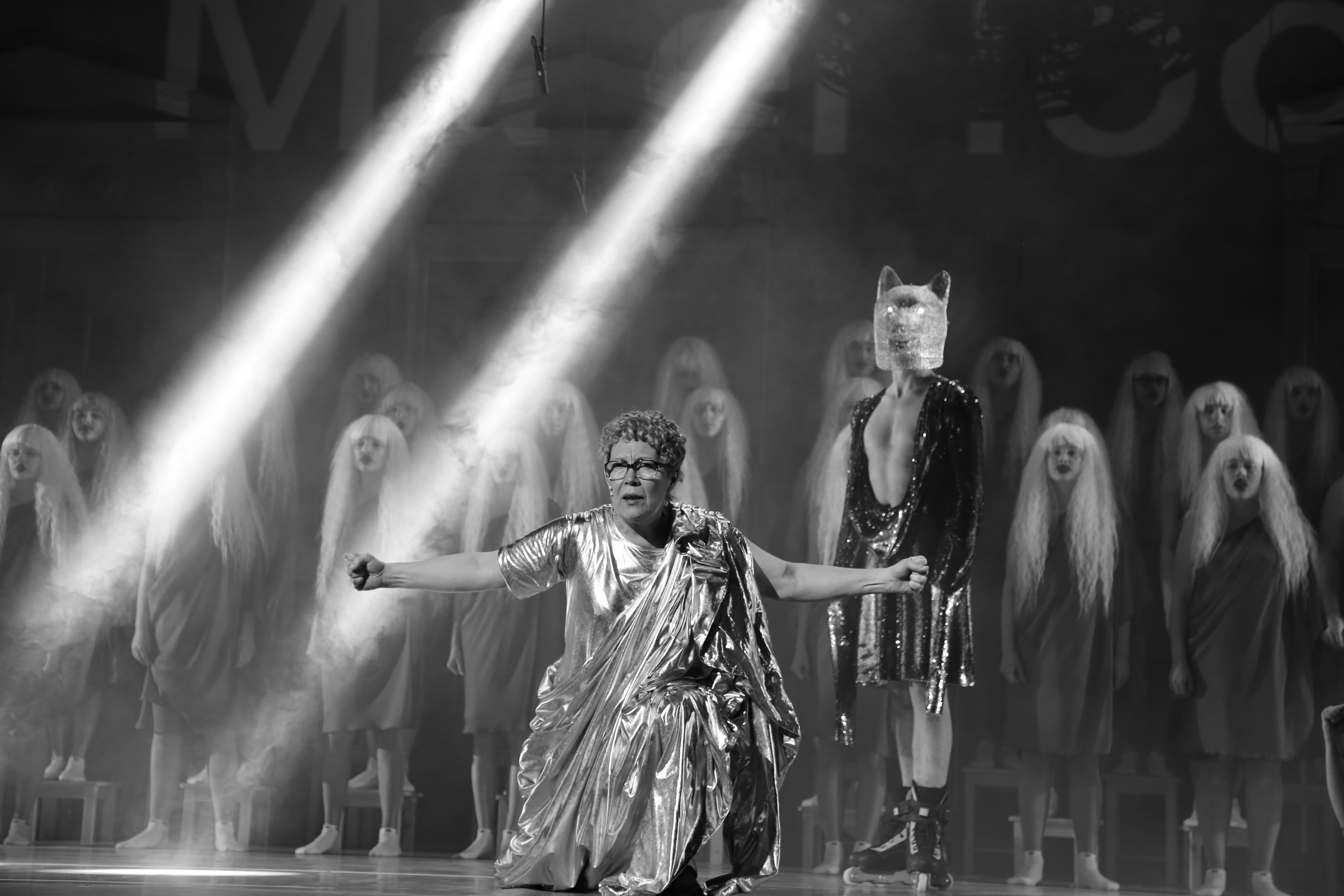 Marika Vaarik pälvis naispeaosa auhinna nimiosa eest teatri NO99 lavastuses „Savisaar“. 