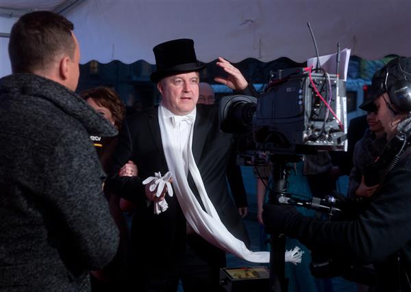 Mustavalgekirju teatridirektor