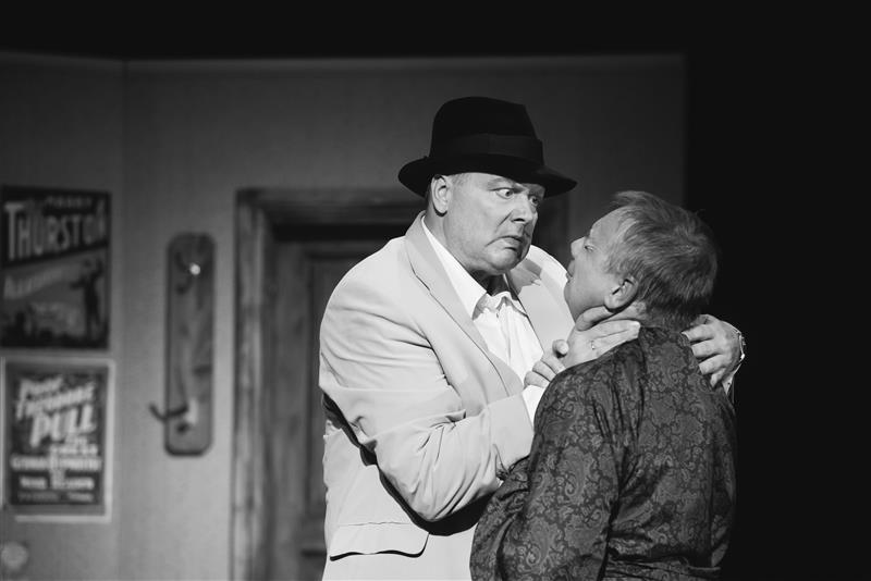 T&uuml;kike &bdquo;p&auml;ris&ldquo; teatrit Kuressaares