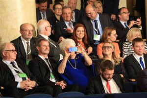 Kaljurand ja 75 häält. Rahva hääl ei jõudnud valijameesteni.