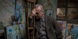 Andrzej Wajda luigelaul „Järelkujutis“ käsitleb indiviidi ja süsteemi vahelist konflikti sotsialistlikus Poolas. 