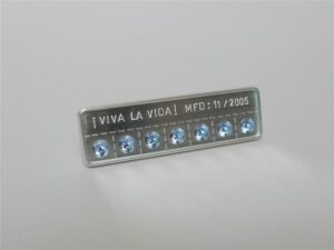  Adolfas Šaulys ja Mari Relo-Šaulys. Viva la Vida. Hõbe, tsirkoonid, klaas, 2003. 