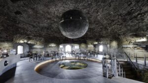 Muinsuskaitse kui sfäär rahajaotajaid eriti ei huvita. Euroraha jaotavatel sihtasutustel pole ühtegi kultuuripärandi taotlusvooru, pärandi taastajad peavad leidma sobiva programmi kas turismi-, keskkonna- vms valdkonnast. Pildil Ettevõtluse Arendamise Sihtasutuse piirkondade konkurentsivõime tugevdamise programmi toel rekonstrueeritud Kiek in de Köki suurtükitorn Tallinnas (projekti autorid Katrin Etverk ja Leonardo Meigas). 