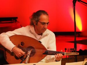 Festivali „Vox XX“ lõppkontserdil esines iraagi-juudi päritolu Iisraeli pärimusmuusik ja rahuaktivist Yair Dalal.