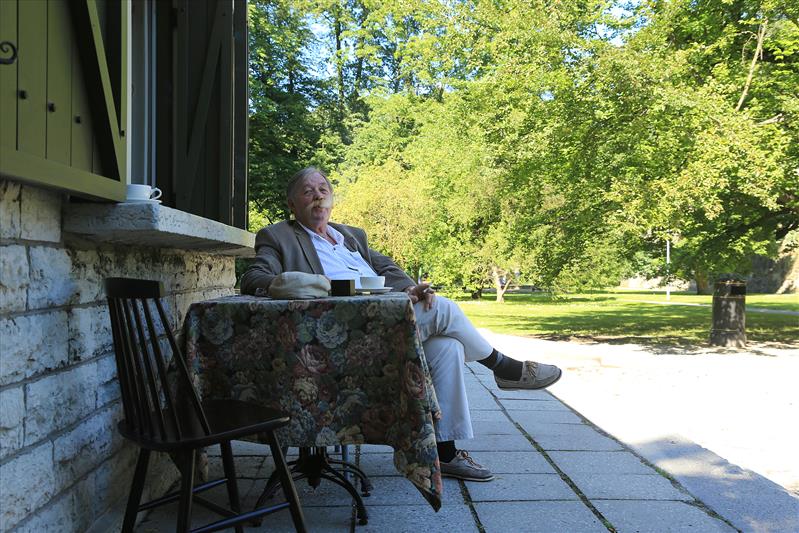 Siin ma nüüd olen!