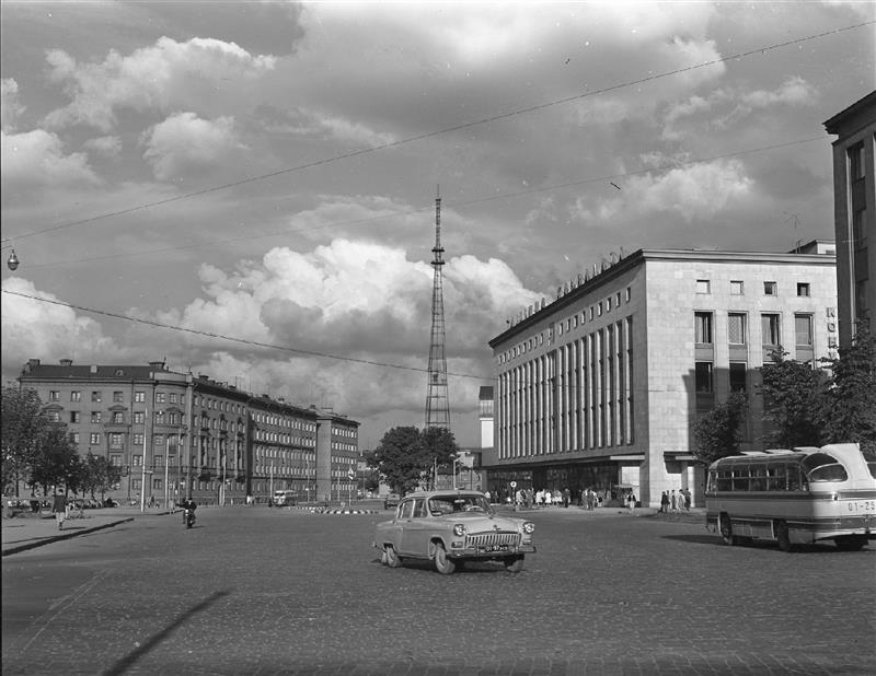 Nihkes ehitatud Eesti: arhitektuuri sada