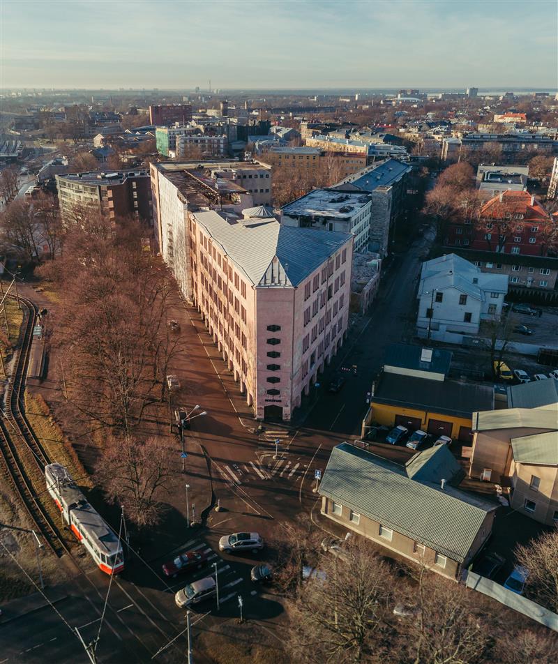 Kunstiakadeemia tee  uude koju