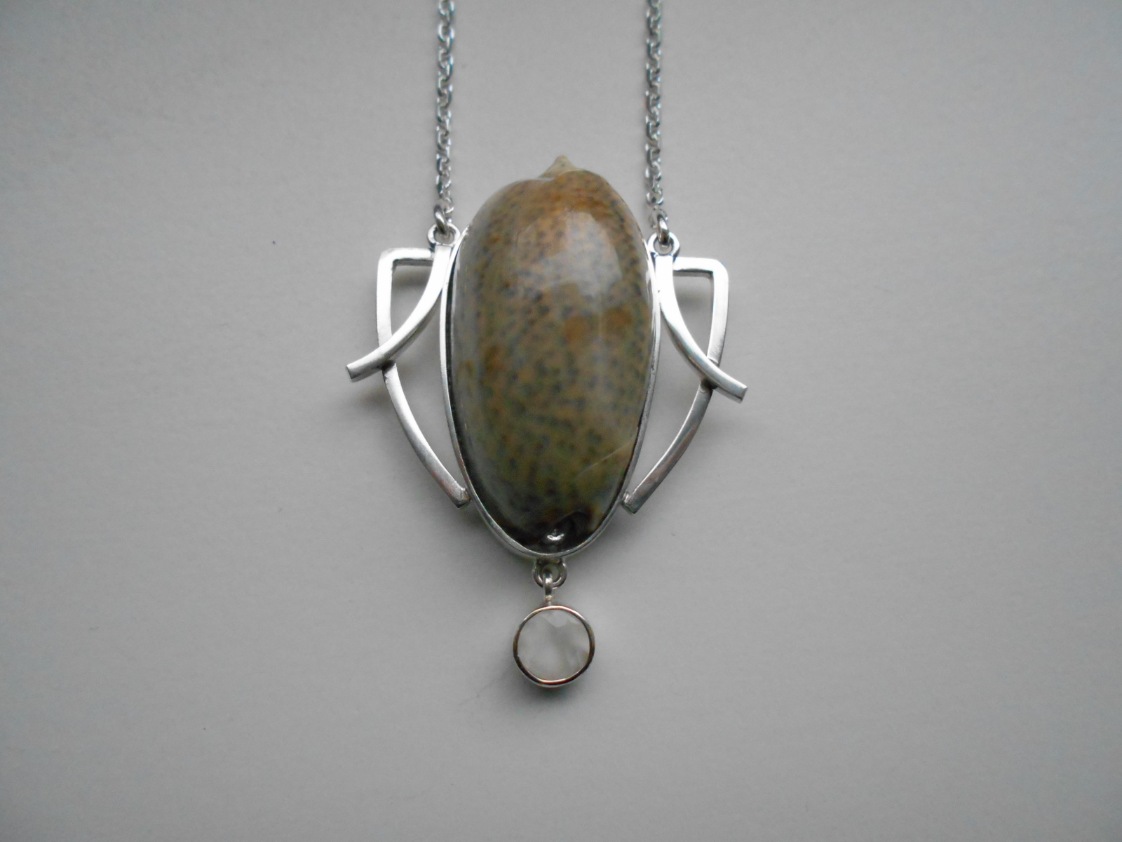 Raili Vinna ehtenäitus „Rannaveeris“ alates 26. oktoobrist A-galerii Seifis