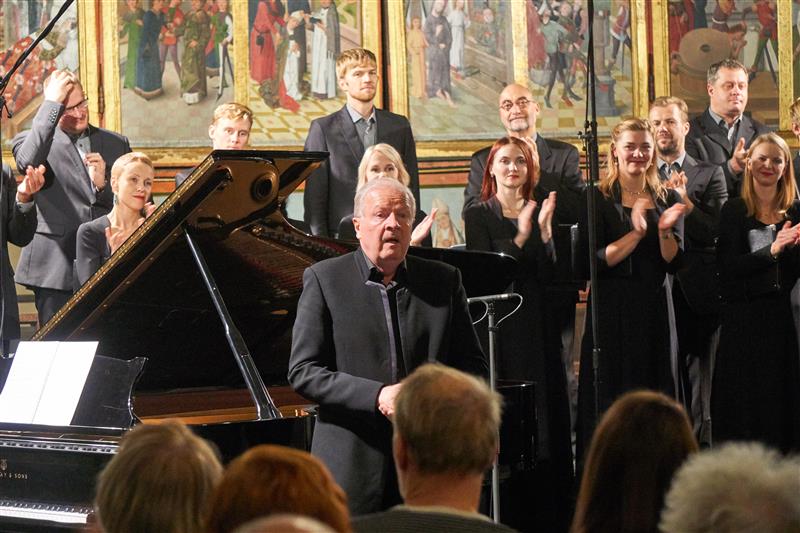 Avakontsert suunaga sügavikku