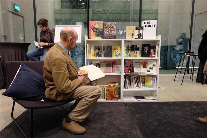 Millega k&ouml;ita l&auml;ti lugejaid?