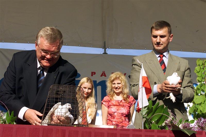 Hüvasti, postkommunistlik Eesti!