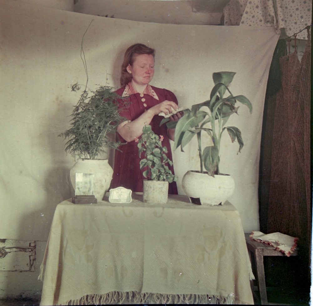 Johanna Rannula märtsiküüditamise 70. aastapäevaks pühendatud foto- ja esemenäitus “Siberi suveniirid”