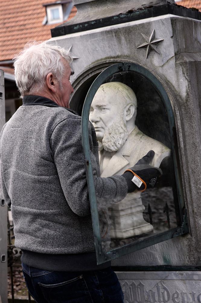 Unustatud ja laimatud Postipapa