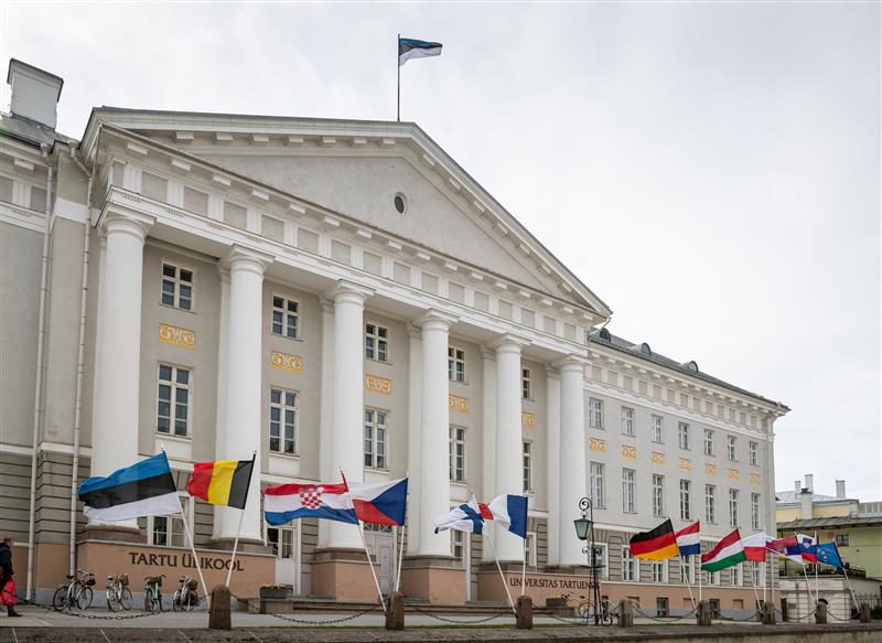 Ülikool jääb ülikooliks