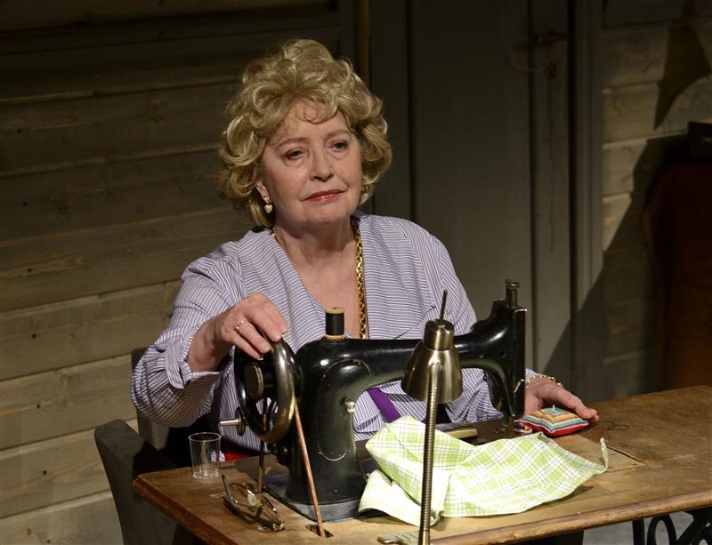 Naised, kelle aeg pole veel käes