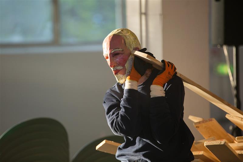 Back To p&auml;kapikk ehk Neljaosaline takistusriba