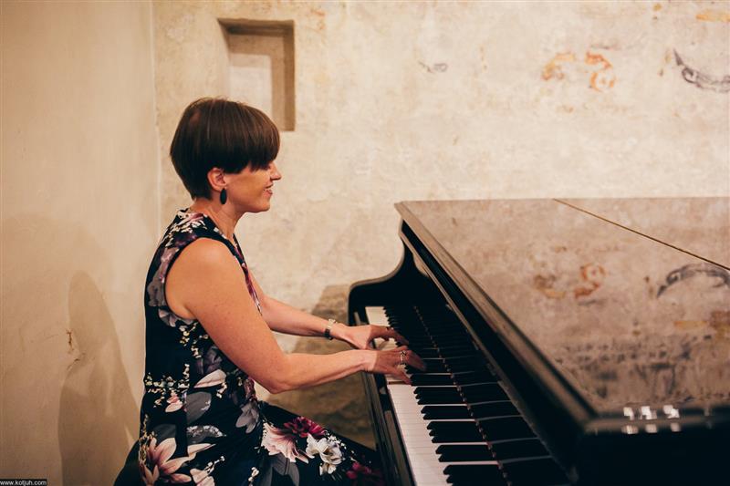 Maarja Kangro peitusemäng