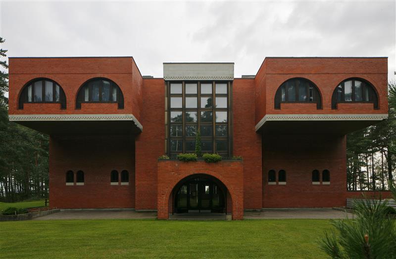 Topeltmoraaliga ühiskonna tunnismärk