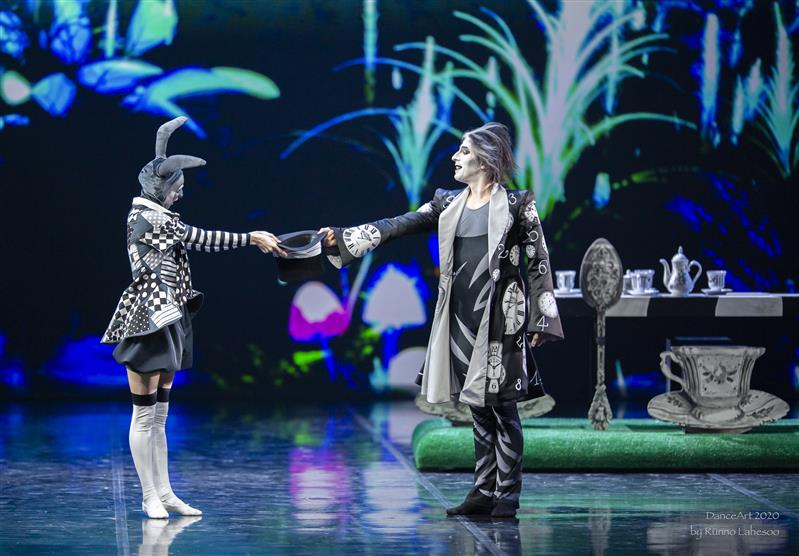 Alice’i retk teadlike maitsevääratuste maale