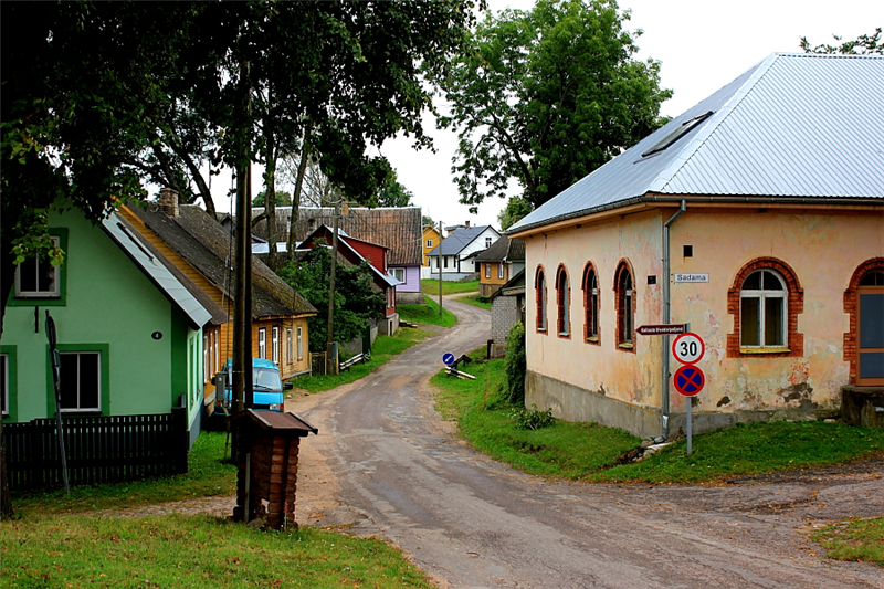 Tuttava linna tuled  &ndash; Kallaste ripub karamell-kisselli ja tuleviku vahel