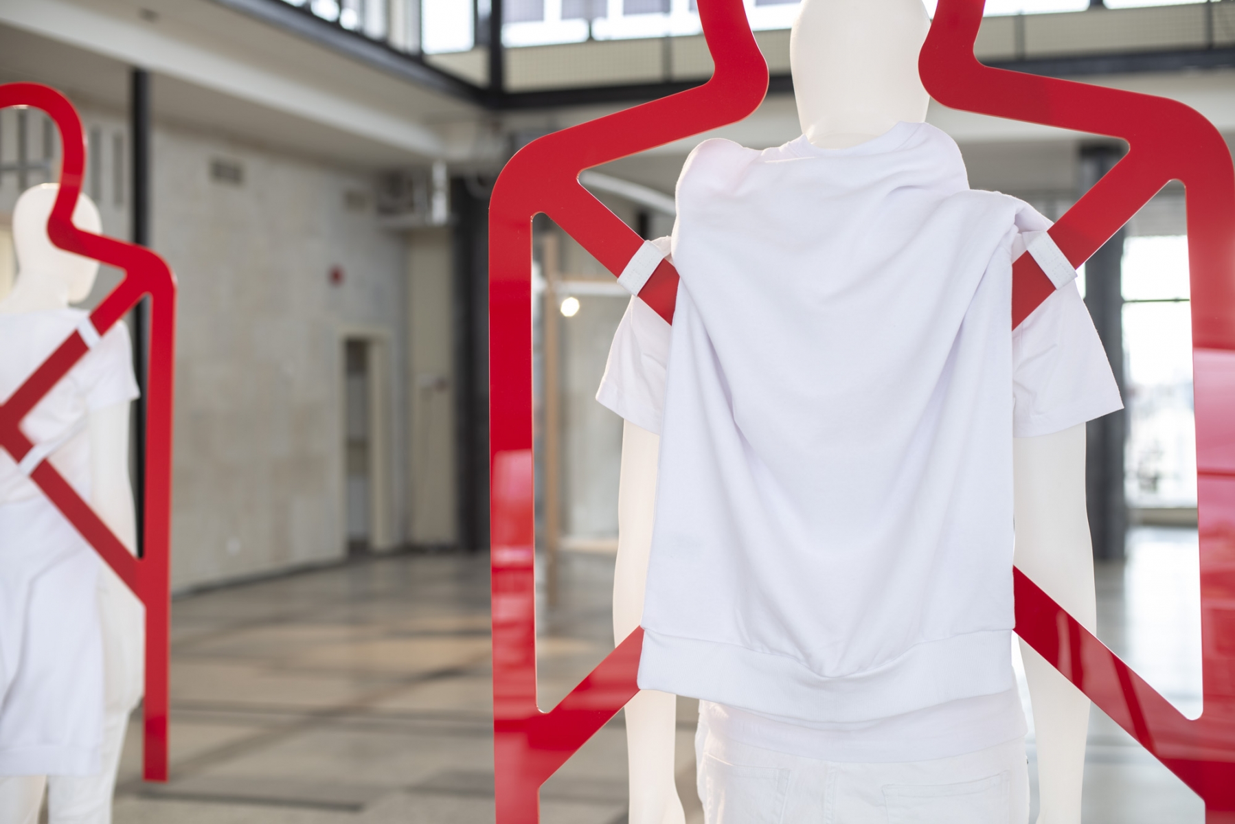 Põhjala tehases avatakse identiteediküsimusi käsitlev näitus “ida ots(as)?” / “east end(s)?” / “край Востоку?”