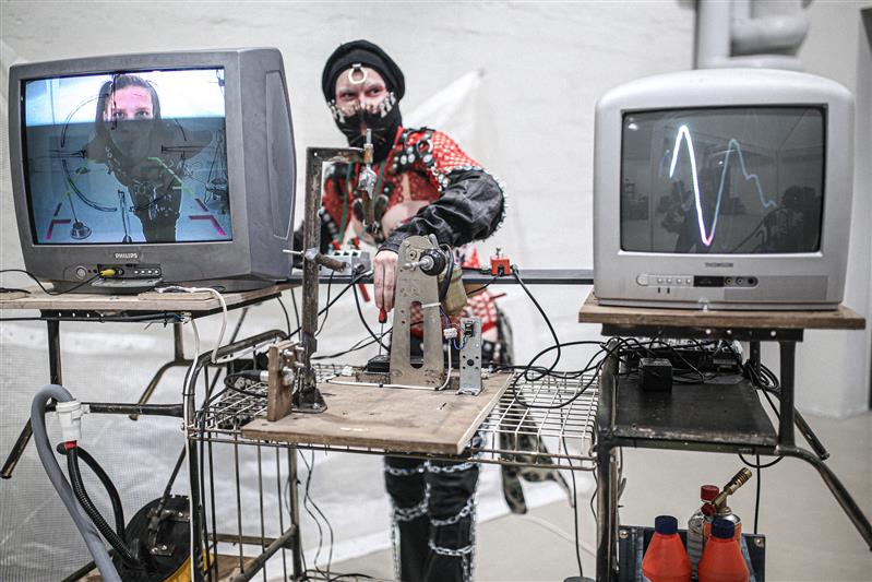 Võta haamer ja tee endale lavastus