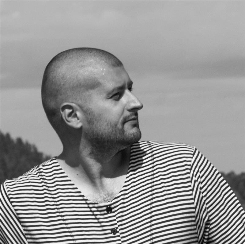 Argiabsurdi diskreetne võlu