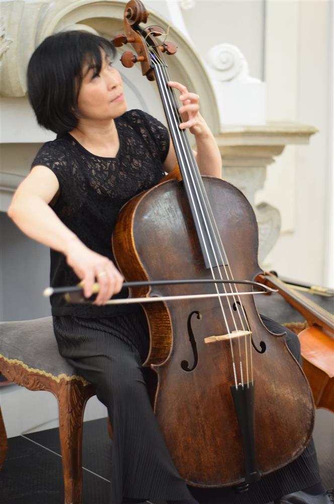 Vikerkaarev&auml;rviline muusika