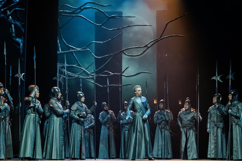 Kas erakordne aeg nõuab erakordset „Trubaduuri“?