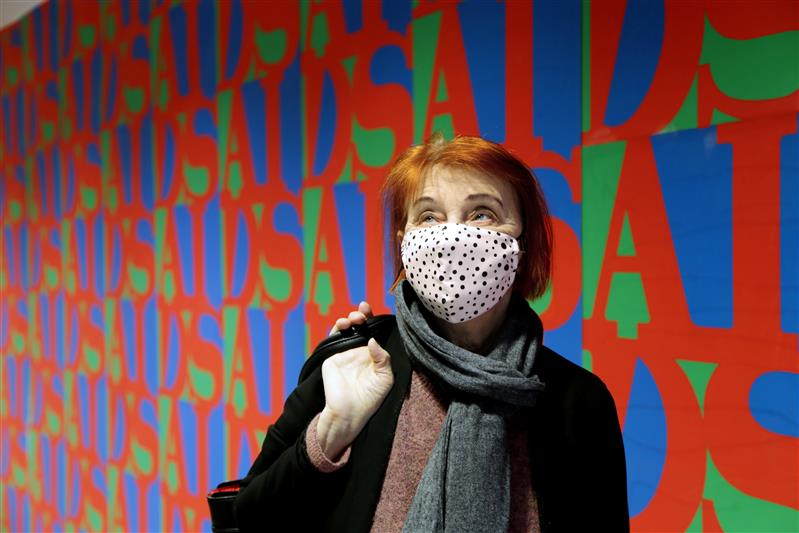 Mida kassid ostaksid? Ehk Eha Komissarovi &uuml;heksa elu(t&ouml;&ouml;d)