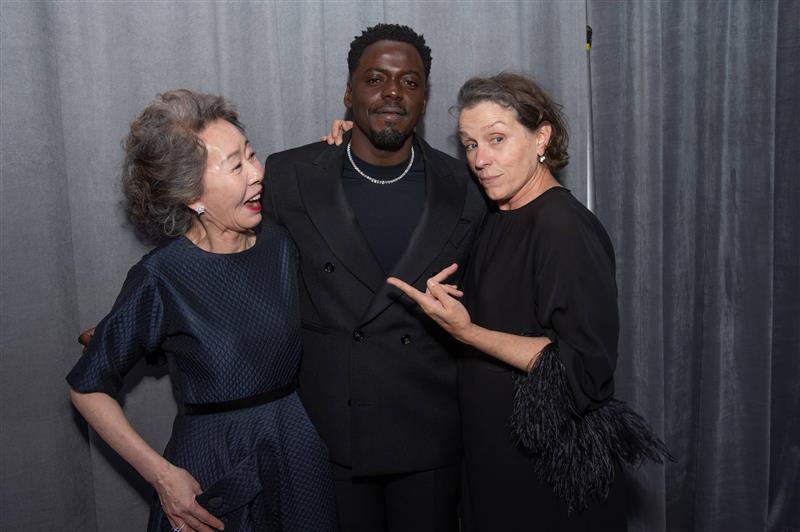 Reklaamiklubi vaksali ooteruumis