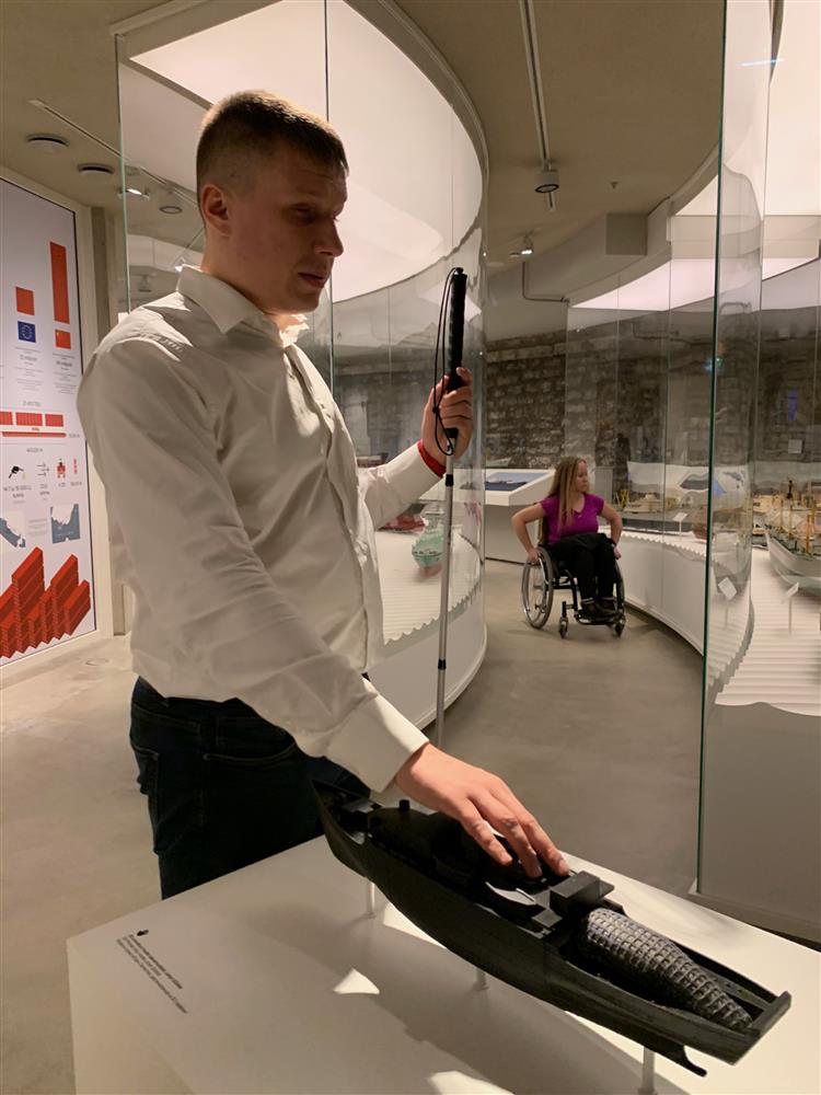 Me kõik oleme erivajadusega