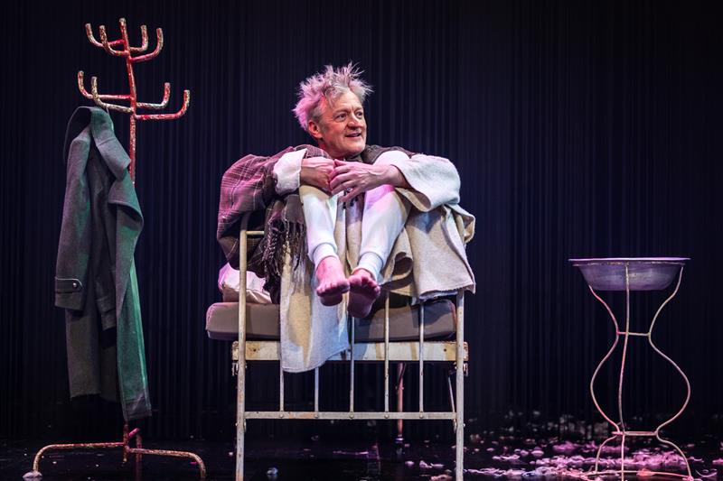 Sulemees Gogol eksleb Ninatarkade prospektil