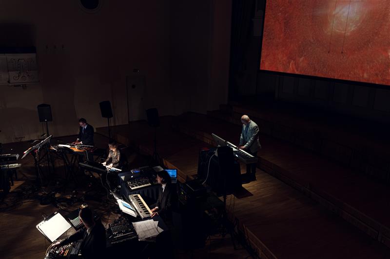 Prānāyāma läbi EMA ninasõõrme*