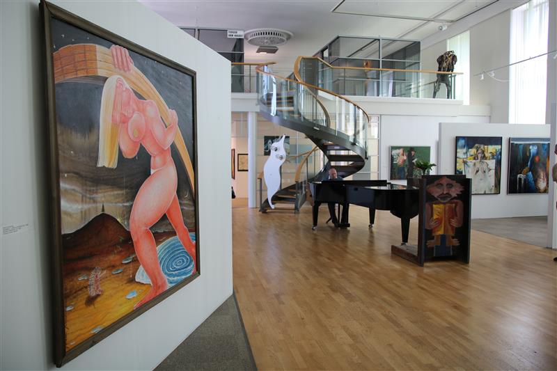 Ülistuslaul naiselikule ilule ja väele