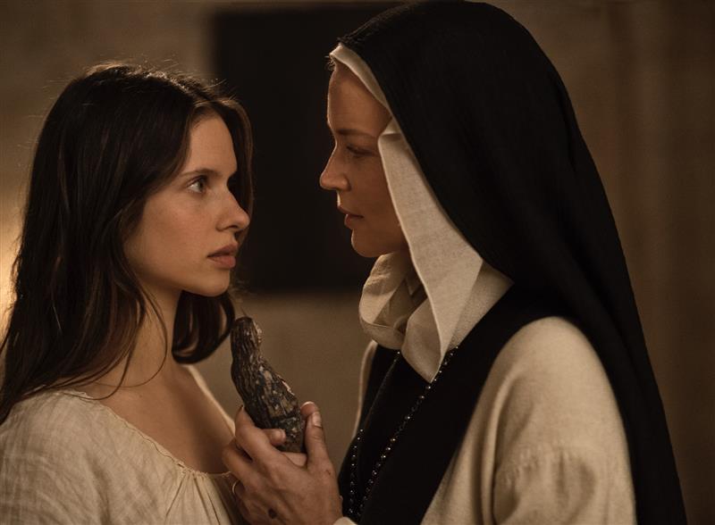 Kes otsustab, mis on jumala tahe?  ehk Hallip&auml;ise erotomaani nahkne kinnas