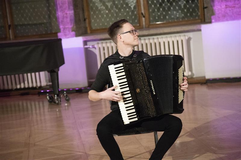 Sügisnädal klassikalise akordioniga