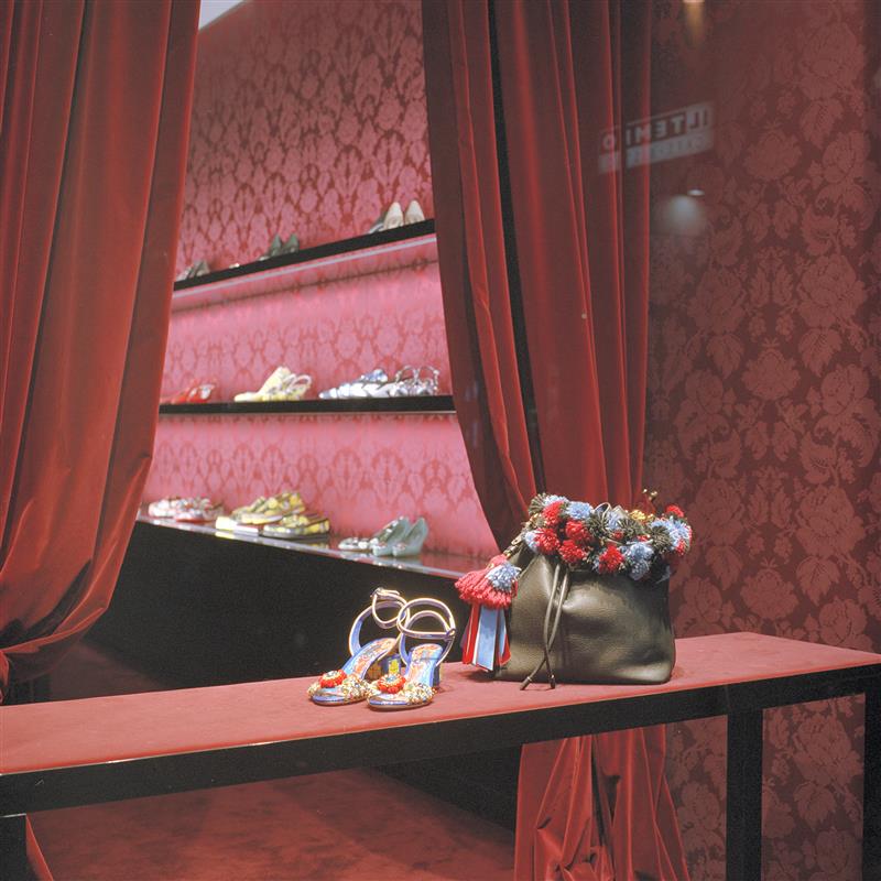 Ohtlik flirt tootmis- ja tarbimiskultuuri v&otilde;ludega